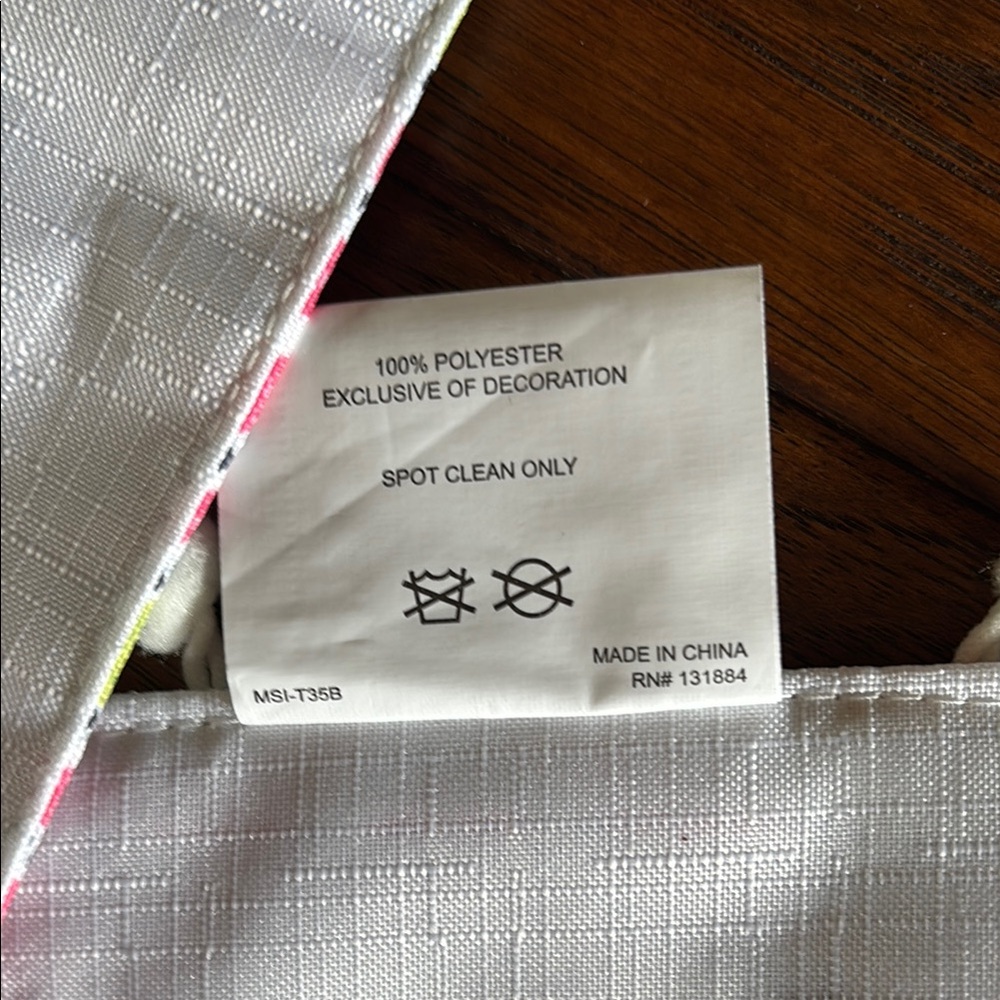 Cactus Patterned Pink Table Linens - Picture 6 of 6